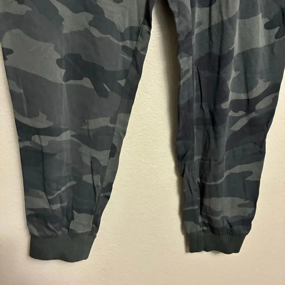 Splendid Lightweight Camo Joggers Womens Size M